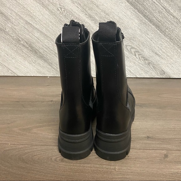 UGG | Sheena Lace Up Combat Boots In Black NEW - Picture 4 of 14